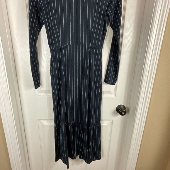 Becken Cinched Flare Dress Sz 2 Navy Blue Pinstriped Button Front Silk Dress H3 - Picture 10 of 12